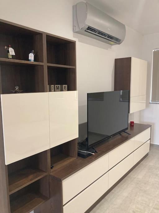 Dream Theatre Maisonette Marsaskala Bagian luar foto