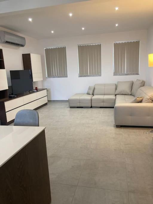Dream Theatre Maisonette Marsaskala Bagian luar foto