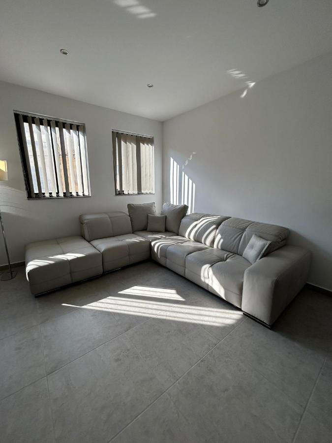 Dream Theatre Maisonette Marsaskala Bagian luar foto